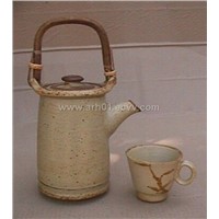 Tea pot with cup