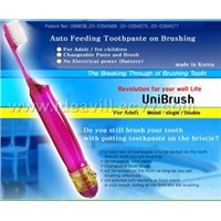 Auto feeding toothbrush without power