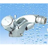 Dual Handle Vertical Bidet Faucet (CHUJ-02)