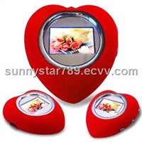 1.1 Inch Heart Shape Phot Frame