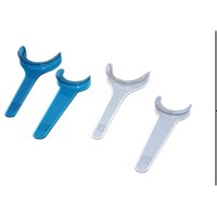 Cheek Retractor