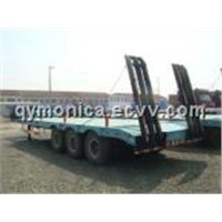 Tri-Axle Lowbed Semi Trailer