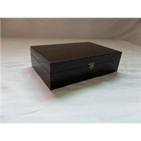 modern attractive custom wooden box