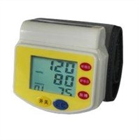 Automatic Portable Wrist Digital Blood Pressure Monitor 40-195 Beats / Min
