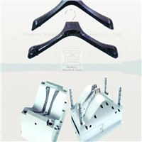 plasctic injection hanger mold