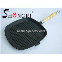 Square cast iron grill pan with wooden handle