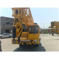 TADANO TL-300E Truck Crane