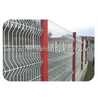 Hook style wire mesh fence