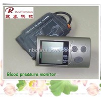 Upper arm type blood pressure monitor