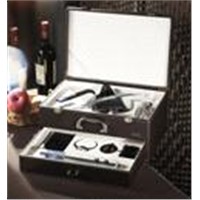 The perfect wine accessory leather box sets