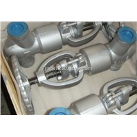 Small-bore forged steel globe valve