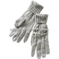 women knitted gloves