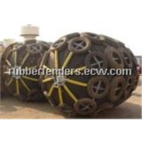 Rubber fender with tyre and anchor chain