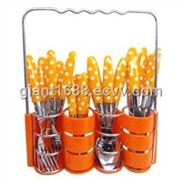 2013 New Design Plastic Handle Cutlery Set with Plate Basket