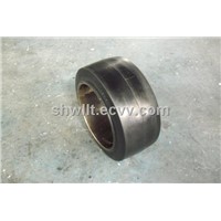 Press-On Solid Tire 10 1/2x5x6 1/2