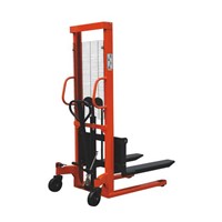 Manual hydraulic stacker