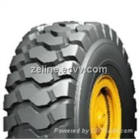 Truck tire for good traction and excellent resistance