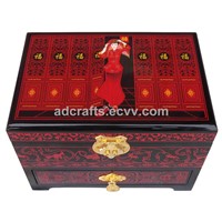 Carved lacquer jewelry case