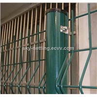 galvanized/pvc coated welded curved mesh fence factory