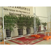 RapidMesh Temporary Fencing 2.5m x 2.1m with Concrete Fence Base