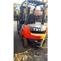 USED TOYATO FD25 FORKLIFT ON SALE