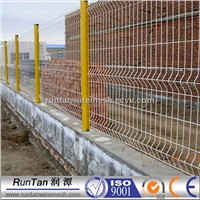 welded curved wire mesh fence