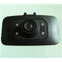 2.6-inch LCD Car Camera HD 720P AVI Format 100 Degree Angle Lens MIC