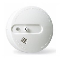 Independent 9V battery operated combined heat and smoke detector