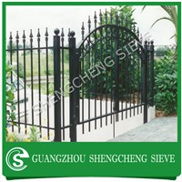 Guangzhou factory powder coated black decorative garden fencing wrought iron gate