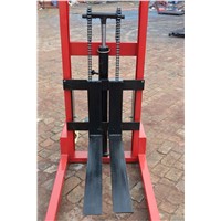 Factory Price Hand Forklift Handling Mini 0.5ton Manual Lift Stacker