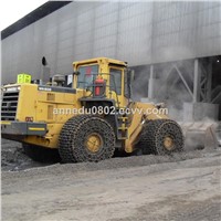 CAT966Tyre Protection Chains Working In Hot Slag