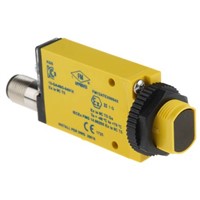 Banner Photoelectric Sensor Retroreflective Maximum of 2 m Detection Range