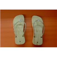 wooden slipper with transparent band