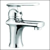 single lever single hole lavatory faucet