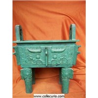 Luoyang ancient cooking vessel