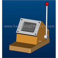 Manual card die cutter