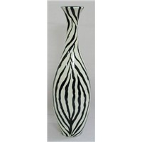Lacquered ceramic vase