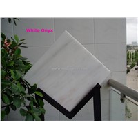 White onxy