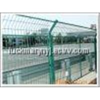 wire mesh fence