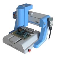 CNC Engraving Machine with Compact Standard Self-centring Vise