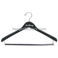 Deluxe Hangers (DS-321)