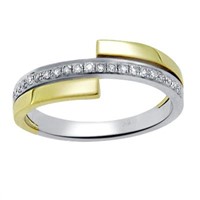 18K Ring with Diamond (YVA00193)