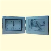 Photo Frame With Clock