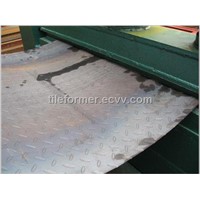 Chequered Plates Forming Machine