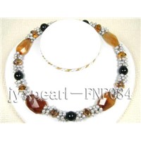 Grey Freshwater Pearl Agate &Crystal Necklace