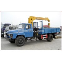 Dongfeng Gasoline Truck with Loading Crane