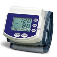 Auto Wrist Blood Pressure Monitor with wireless