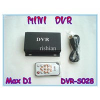 MINI CAR DVR-S028 mobile detection,Real-time D1 max 32GB,SD card storage,2CH AV input 1CH AVoutput
