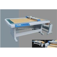 Shoe pattern cutting machine