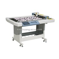 Computerized model cutting table